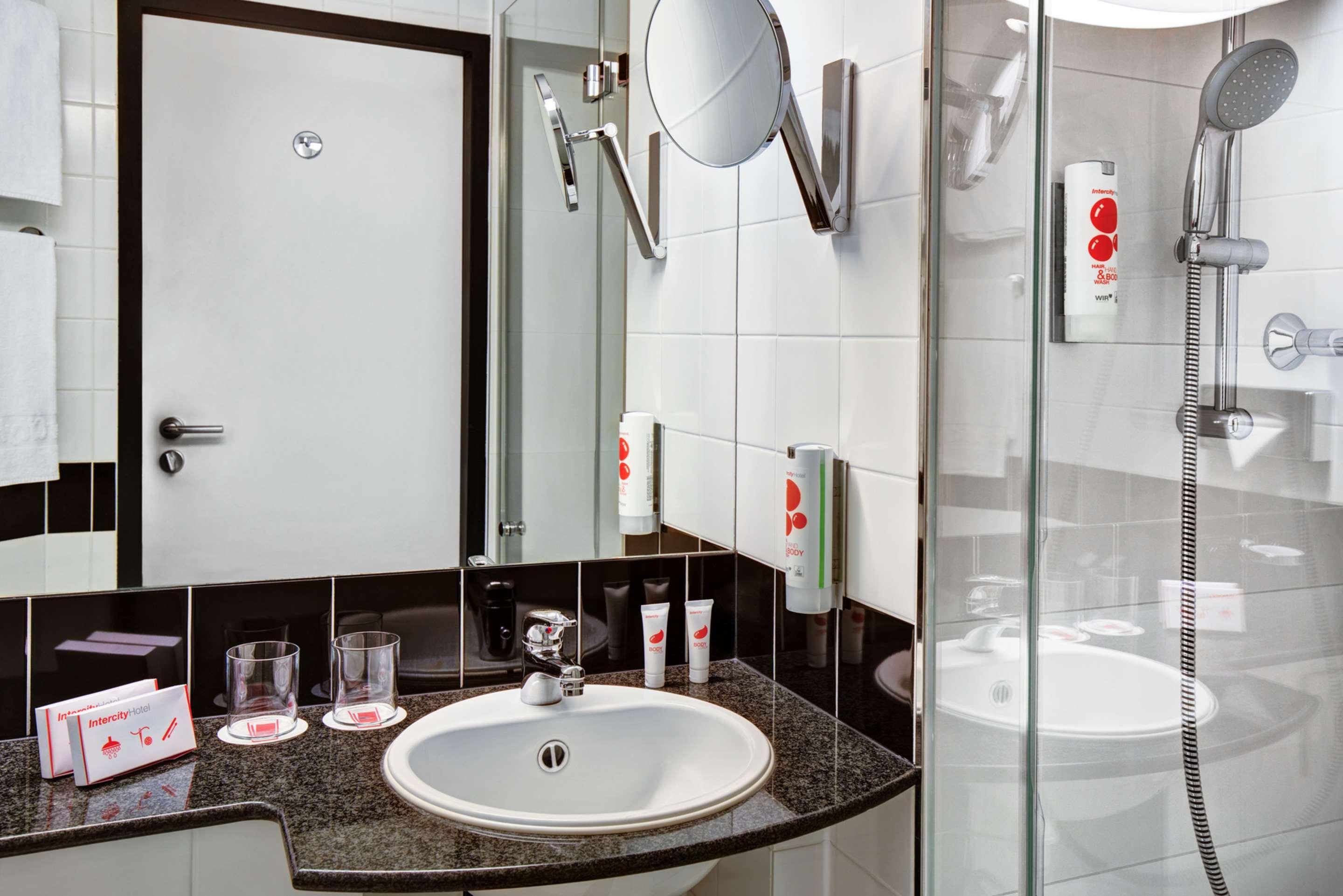 Hotel Intercityhotel 3*
