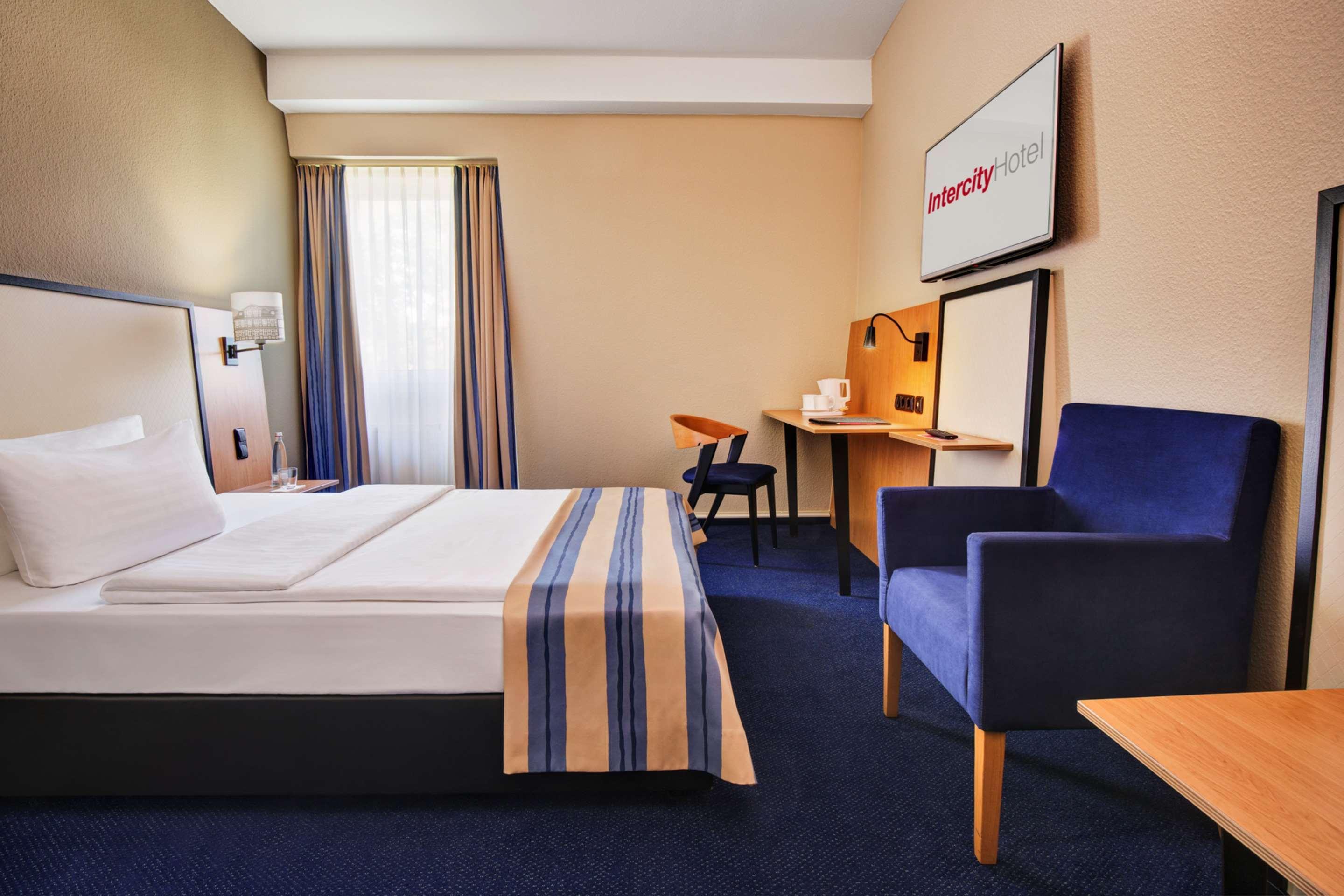 Intercityhotel Hotel 3*